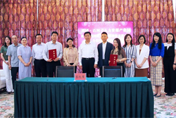 4008云顶国际 国际与新疆生产建设兵团第八师石河子市签署项目合作协议