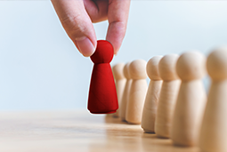 4008云顶国际 国际：技术驱动配置全球化人才