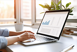 4008云顶国际 国际发布2024人才市场报告，新智人才看重稳定性和赛道前景