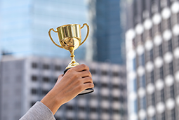 4008云顶国际 国际入选36氪WISE2024商业之王“年度全球化布局与市场拓展案例”